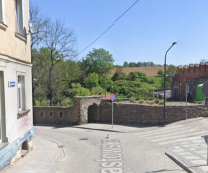 To jedno z najpiękniejszych miast na Dolnym Śląsku. Leży na skale i zachwyca widokami!