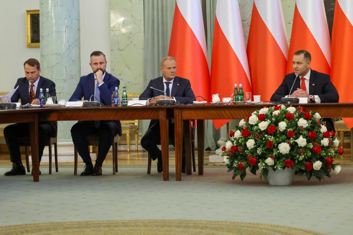 Iskrzy między Donaldem Tuskiem a Karolem Nawrockim
