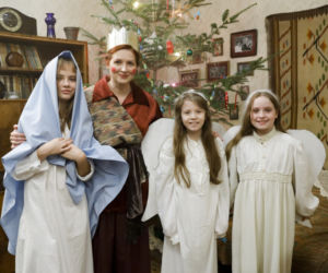 Stulecie Winnych 4: Julia (Nadia Głazińska), Ula (Sabina Bendarz), Ania (Urszula Grabowska), Małgosia (Zofia Stafiej)