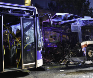 Czołówka dwóch autobusów! Są ranni