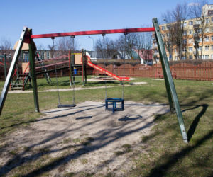 Dramat na placu zabaw w Toruniu. 12-latek stracił przytomność