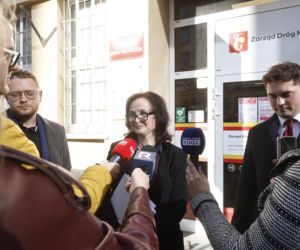 Przełom w sprawie kary za dwa centymetry? Właścicielka piekarni spotkała się z dyrektorem ZDM