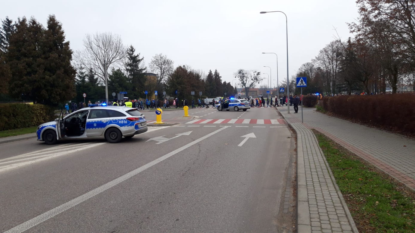 Był Płock, teraz Przasnysz. ALARM BOMBOWY w Szkole Podstawowej nr 3!
