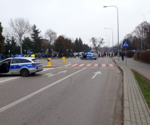 Był Płock, teraz Przasnysz. ALARM BOMBOWY w Szkole Podstawowej nr 3!