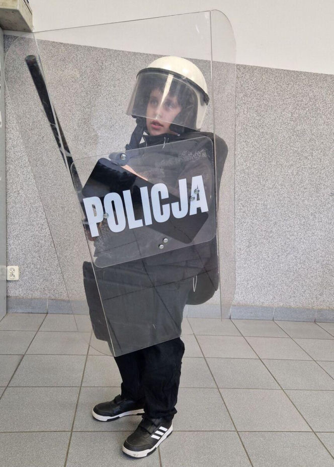 9-letni Omar jednym telefonem uratował życie mamy