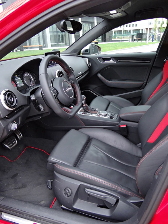 Audi S3 Limousine silnik 2.0 TFSI quattro