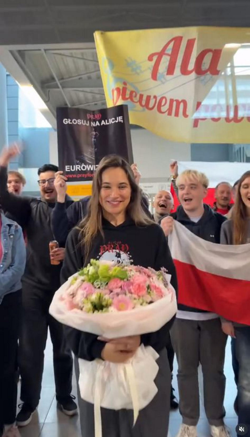 Alicja Szemplińska na lotnisku