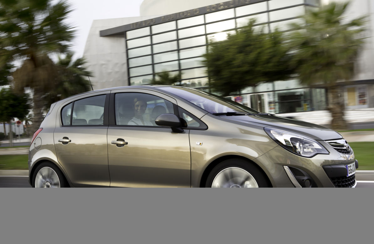 Opel Corsa 2011 - wersja 5-cio drzwiowa