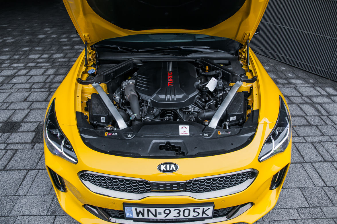 Kia Stinger GT 3.3 V6 T-GDI 366 KM 8AT AWD