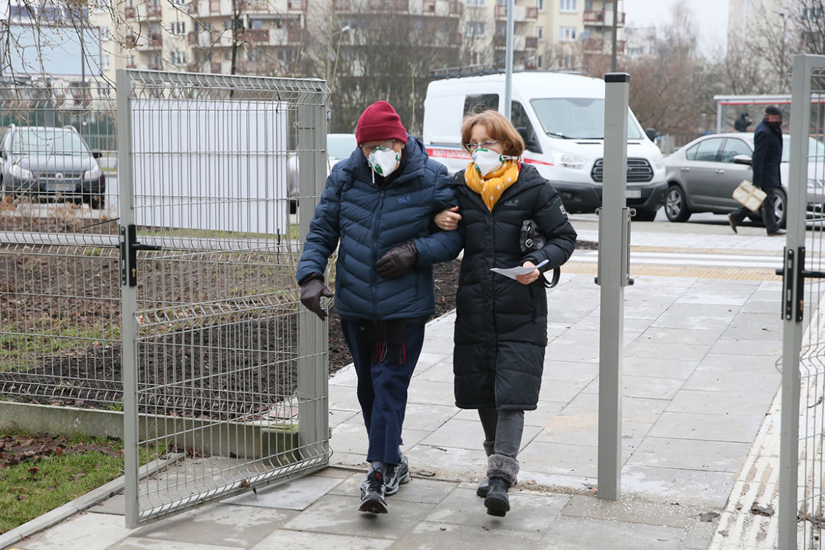 Seniorzy idą się szczepić