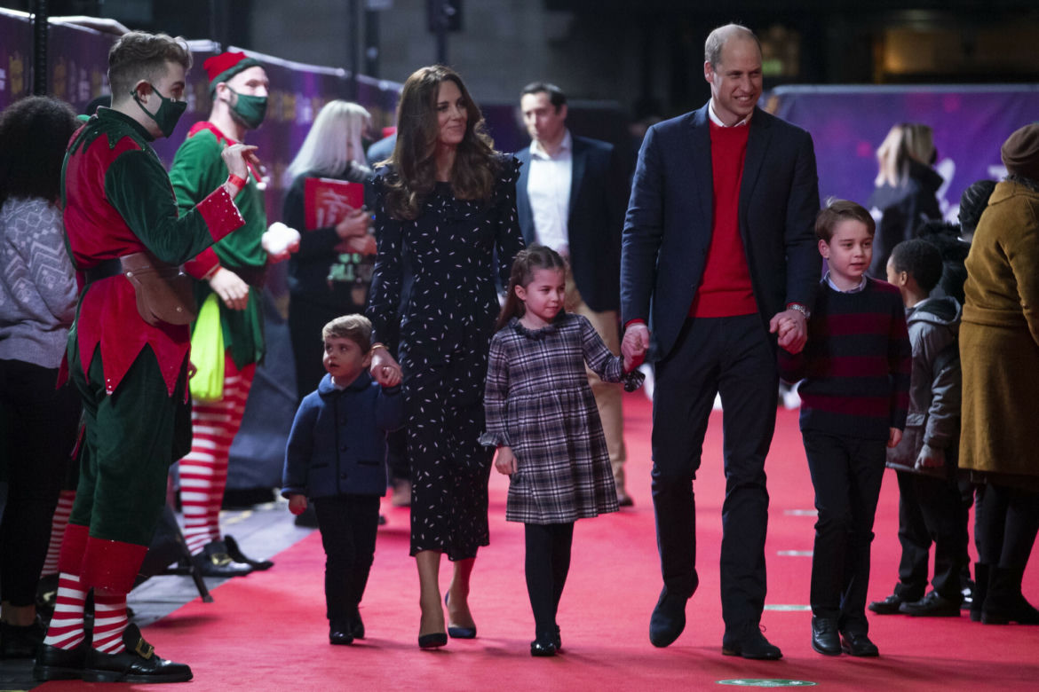 Kate Middleton i książę William z dziećmi