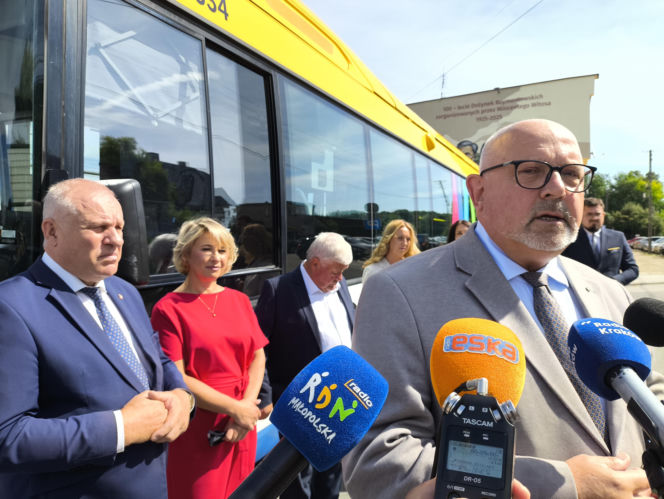 Nowa linia autobusowa A74 zapewni dojazd do szkół i pracy