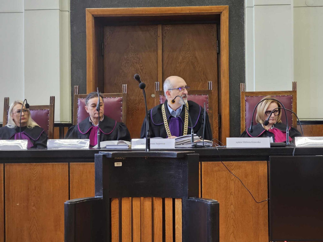 Zabiła Jana krojąc pomidory na przekąskę do wódki