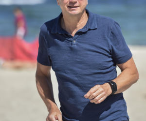 Piotr Cyrwus kiedyś i dziś. Tak przez lata zmieniał się aktor znany z roli Ryśka w Klanie