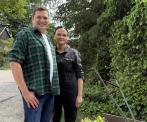 Farma. Szymon, Beata na planie