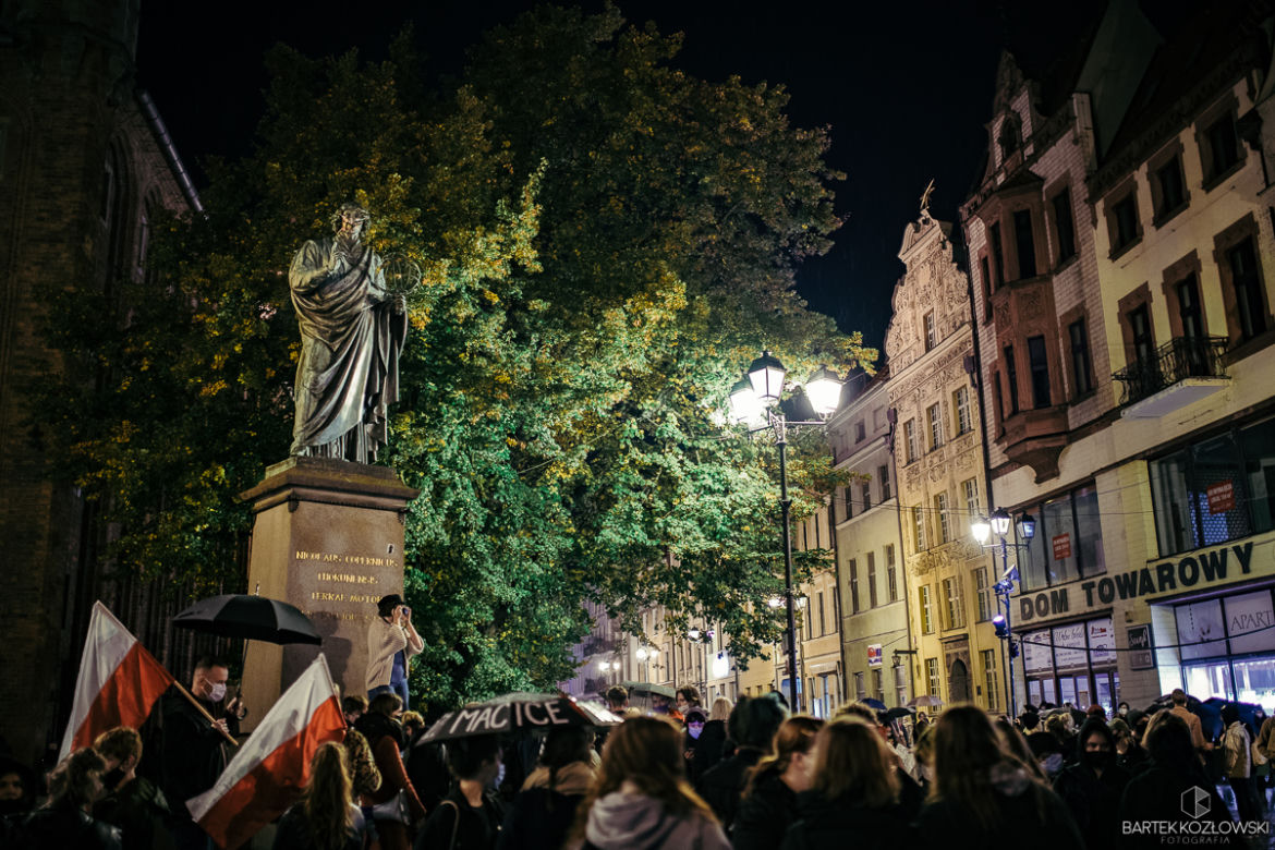 Strajk Kobiet w Toruniu 27.10.2020 - wtorkowy protest i blokada ulic