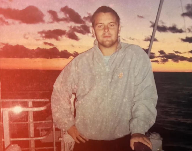 Karol Nawrocki kończy 43 lata! Zobacz, jak wyglądał w dzieciństwie