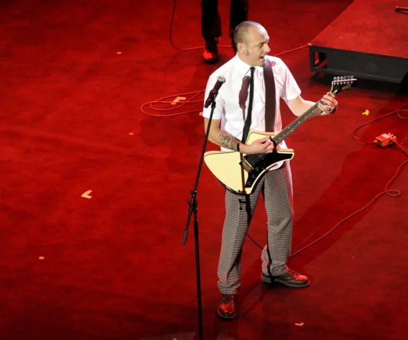 Spięty powraca z „Full H.D.”! Pre-order ruszył – co czeka nas na nowej płycie?