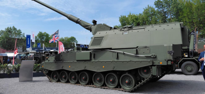 Panzerhaubitze 2000 (PzH 2000) niemiecka samobieżna haubicoarmata kalibru 155 mm