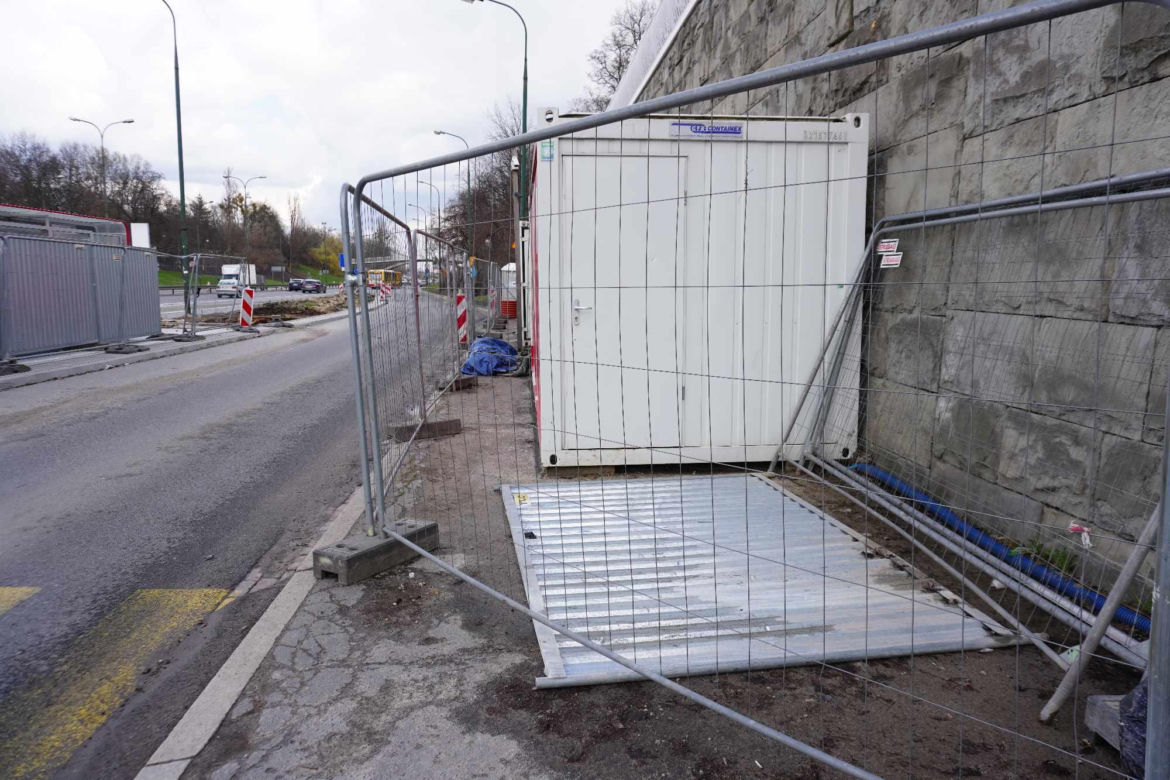 Przebudowa Placu na Rozdrożu w ogniu krytyki 