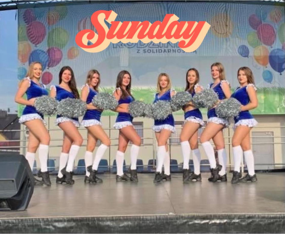 Grupa cheerleaders Kolejorz Girls