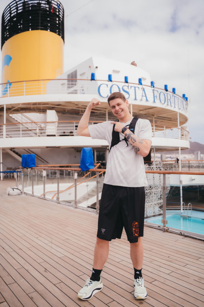 BiegPrzemek przebiegł półmaraton na statku Costa Fortuna