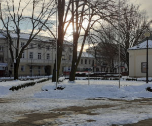 Jak wyglądała ulica Piłsudskiego w Siedlcach i okolica dawnej bramy-dzwonnicy pod koniec stycznia 2021?