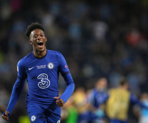 Piłkarze i kibice Chelsea Londyn świętują wygranie Ligi Mistrzów po zwycięstwie w finale 1:0 z Manchesterem City 