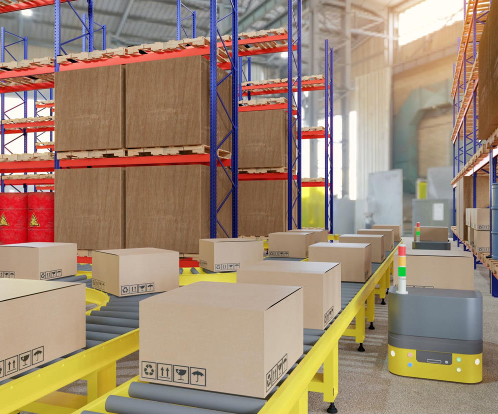 Jak automatyzacja transportu wewnętrznego zmienia funkcjonowanie magazynów