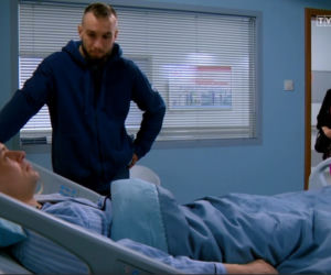 Barwy szczęścia, odc. 2244. Hubert (Marek Molak), Ares (Michał Gęsiarz), Klara (Olga Jankowska)