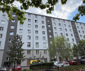 Kobieta wypadła z szóstego piętra. Zginęła na miejscu