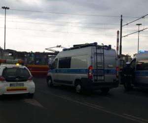 6. Poważny wypadek na rondzie Sybiraków w Łodzi