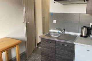 Luksus w wersji XS. 10 metrów na skraju Warszawy za jedyne 2 tys. zł