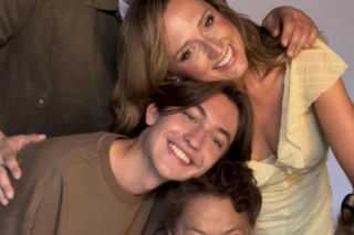 Barwy szczęścia, sesja. Asia (Anna Gzyra-Augustynowicz),  Lucyna (Grażyna Zielińska), Emil (Artem Malaszczuk), Hubert (Marek Molak)