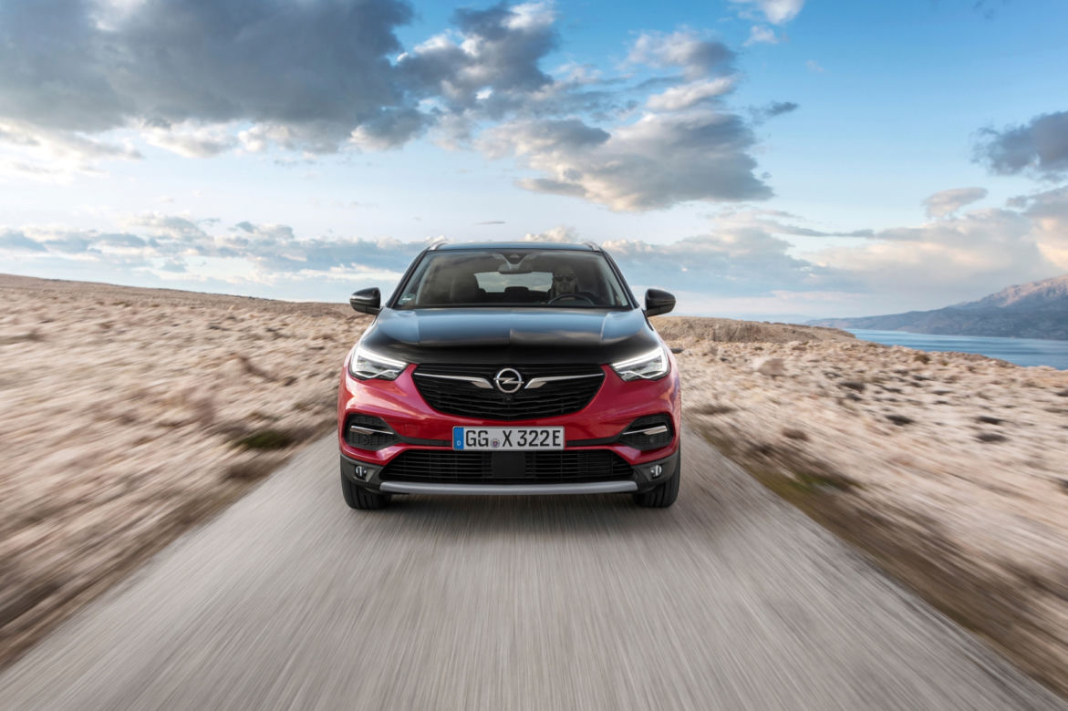 Opel Grandland X Hybrid4 