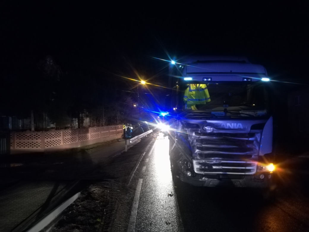 Tragedia na drodze w Kwieciszewie! Nie żyją trzy osoby! [ZDJĘCIA]