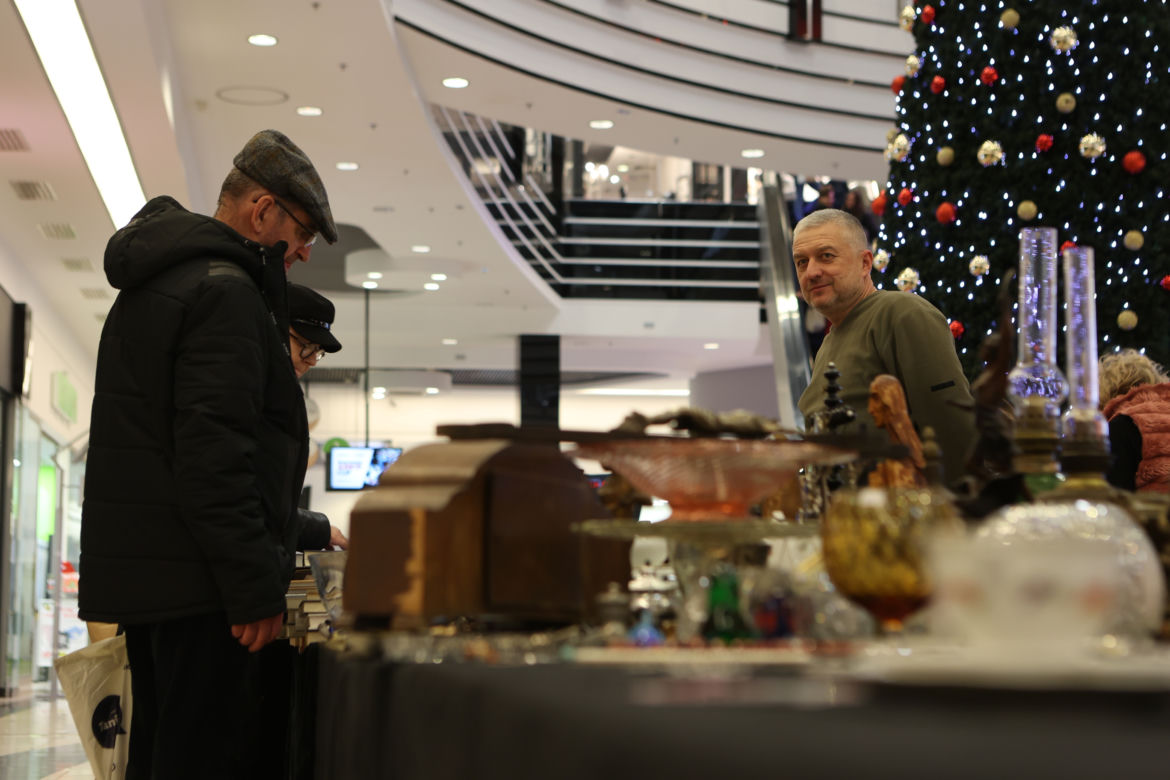 Giełda Staroci i Antyków w Galerii Olimp