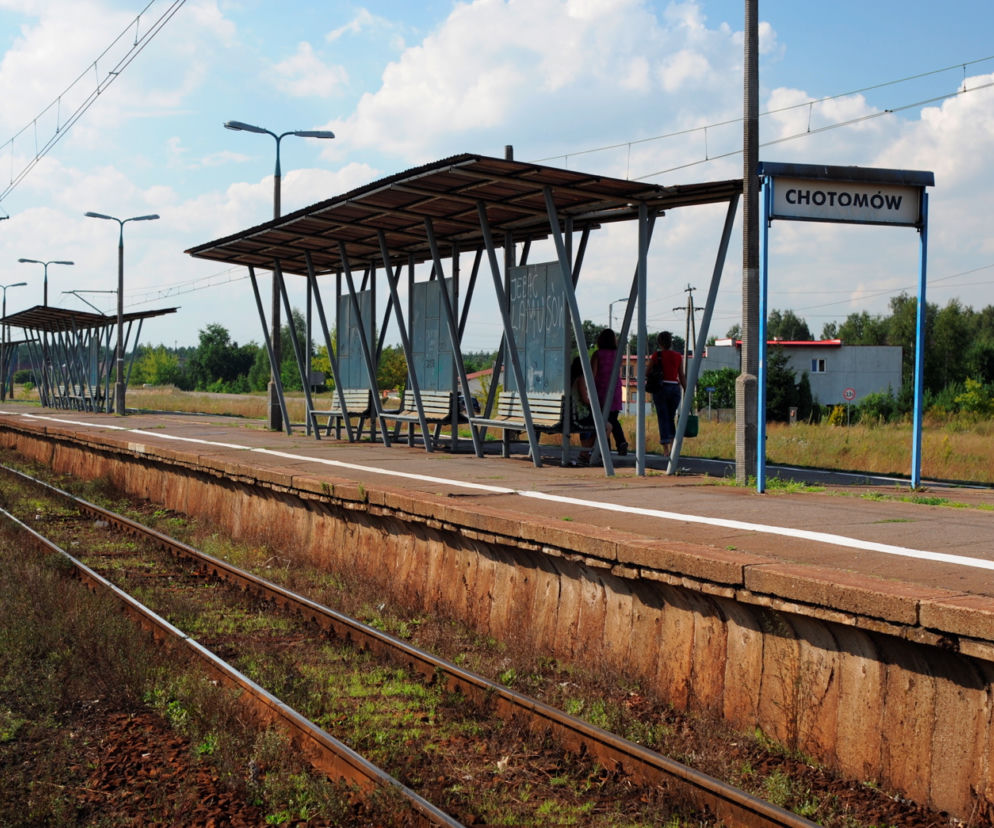  Stacja PKP w Chotomowie