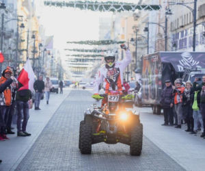 Zwycięzca ostatniego etapu Rajdu Dakar w domu. Łodzianie hucznie przywitali Arkadiusza Lindnera