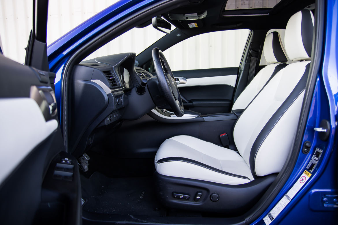 Lexus CT 200h F Sport 1.8 Hybrid 136 KM