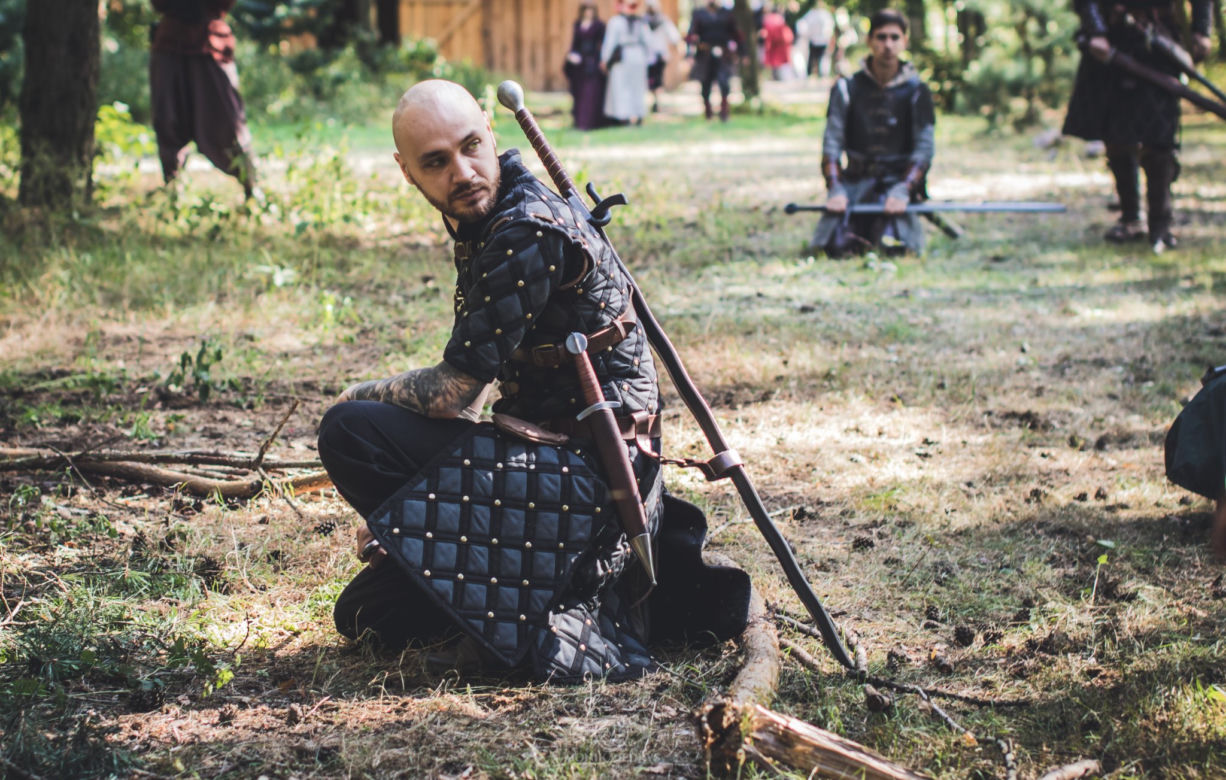 Wiedźmiński larp na zamku w Korzkiew. Gracze ,,pojadą" do Toussaint już w kwietniu! 