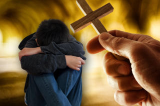 Ksiądz oskarżony o molestowanie ministranta. Został zesłany do Polski z USA za niewłaściwe zachowania