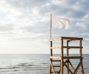 Sinice Świnoujście. Czy w Świnoujściu można się kąpać 28.08? Flaga, warunki pogodowe