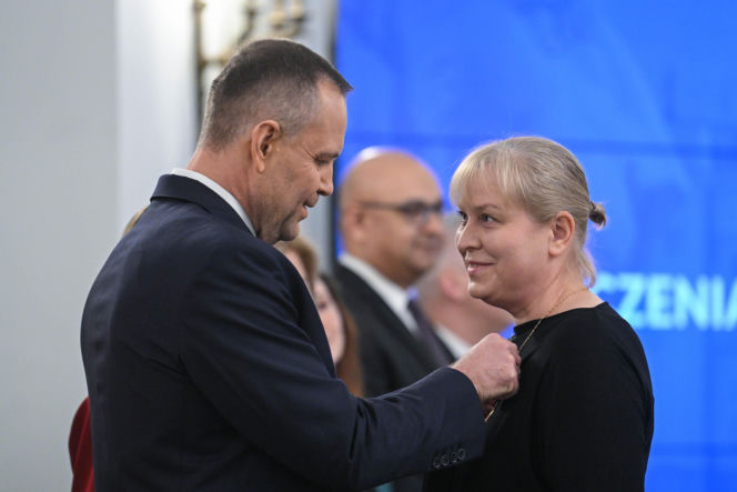 Prezydent w Dzień Kobiet wręczył odznaczenia zasłużonym kobietom