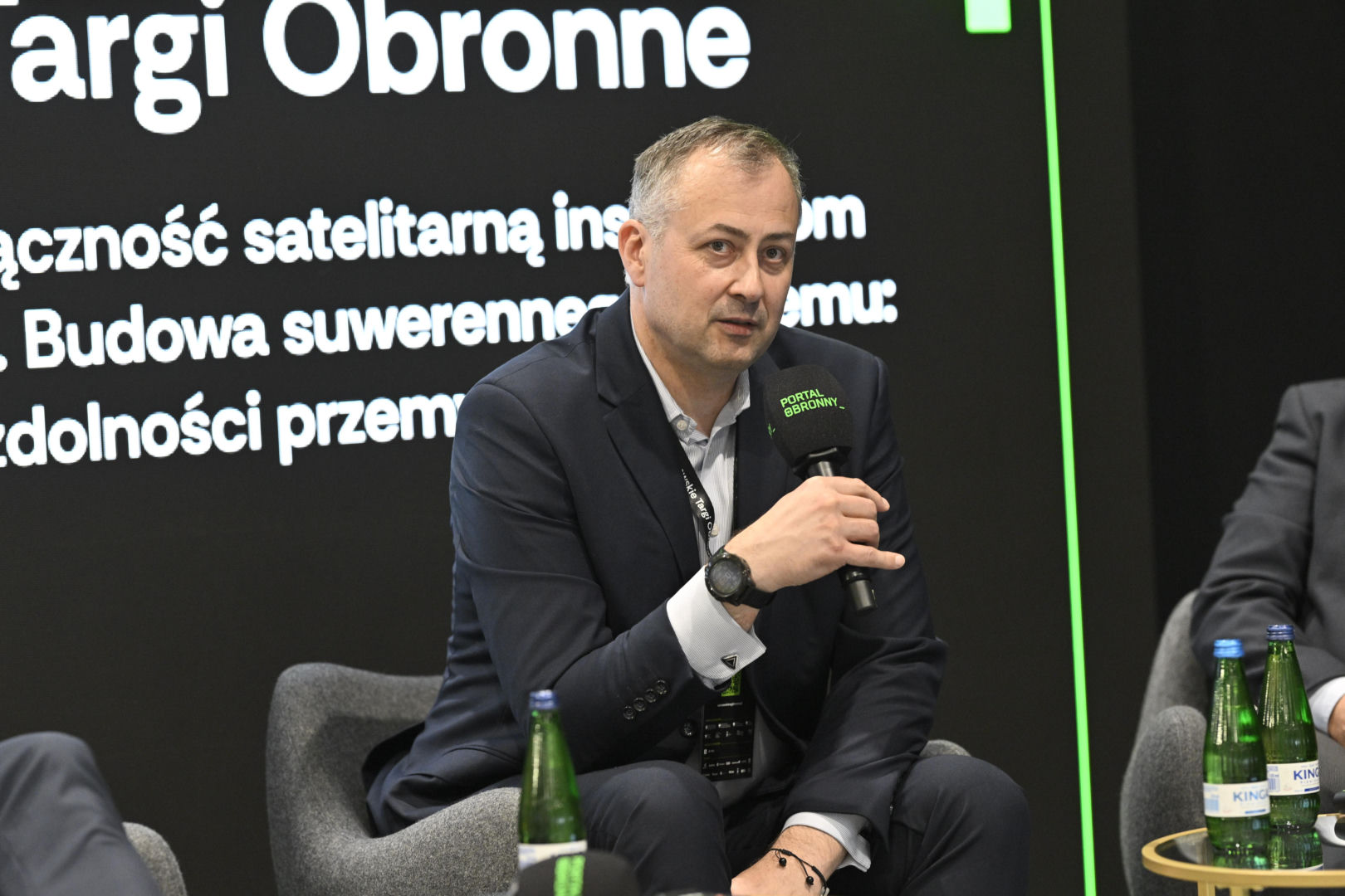 Warszawskie Targi Obronne.. Scena Niebieska Jak w czasie kryzysu zapewnić łączność satelitarną instytucjom państwa i instytucjom rządowym? Budowa suwerennego systemu: potrzeby oraz krajowe zdolności przemysłowe.