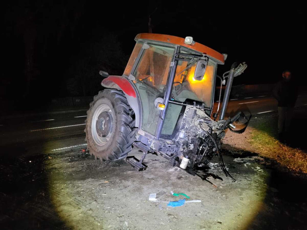 Makabryczny wypadek pod Ostrowią Mazowiecką! 17-latka nie przeżyła zderzenia z ciągnikiem [ZDJĘCIA]
