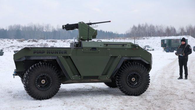 „Potwór z Tarnowa” i roje dronów. Rząd przygląda się przyszłości polskiej armii w Zielonce