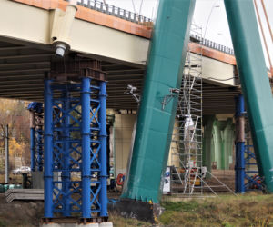 Trwa naprawa Mostu Uniwersyteckiego. Sprawdzamy, jak przebiegają prace [ZDJĘCIA]