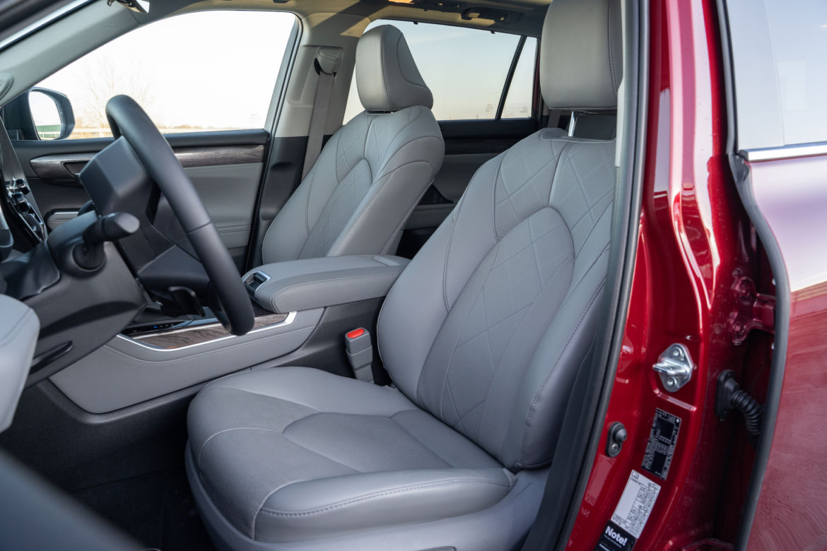 Toyota Highlander vs Ford Explorer