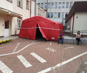 Przyszedł pod izbę przyjęć i zmarł?